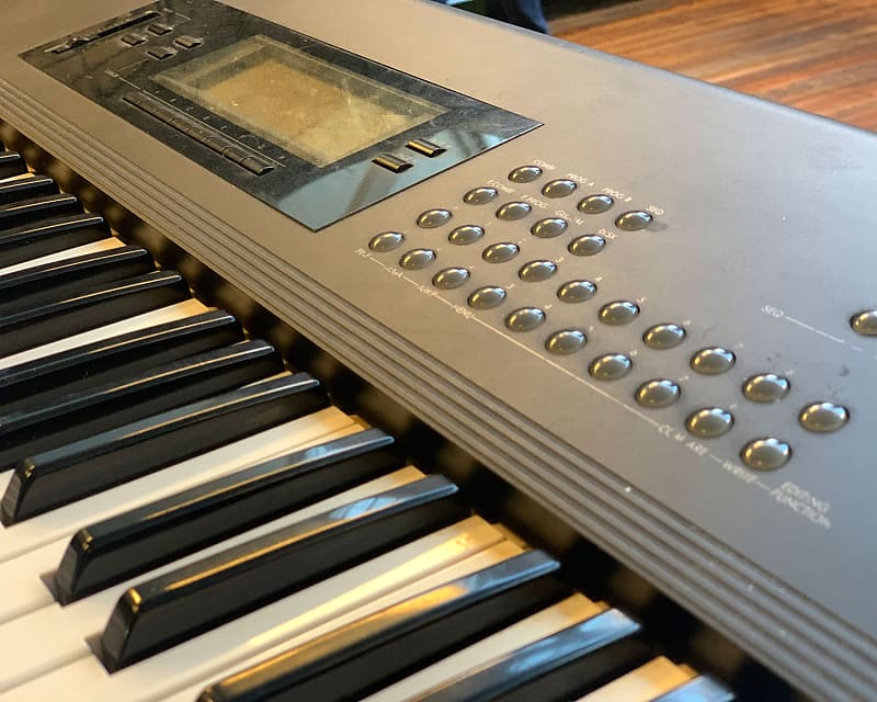 89 Korg T2 Music Workstation | Reverb