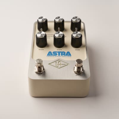 UAFX Astra Modulation Machine Universal Audio image 2