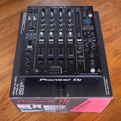 Pioneer DJM-900NXS2 4-channel DJ Mixer with Effects | Reverb