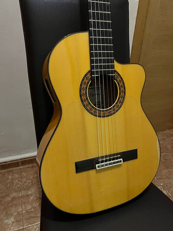 Flamenco Guitar Raimundo 646-E | Reverb