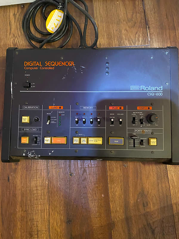 Roland CSQ-600 ビンテージシーケンサー 80s Roland CSQ-600 ビンテージシーケンサー 80s