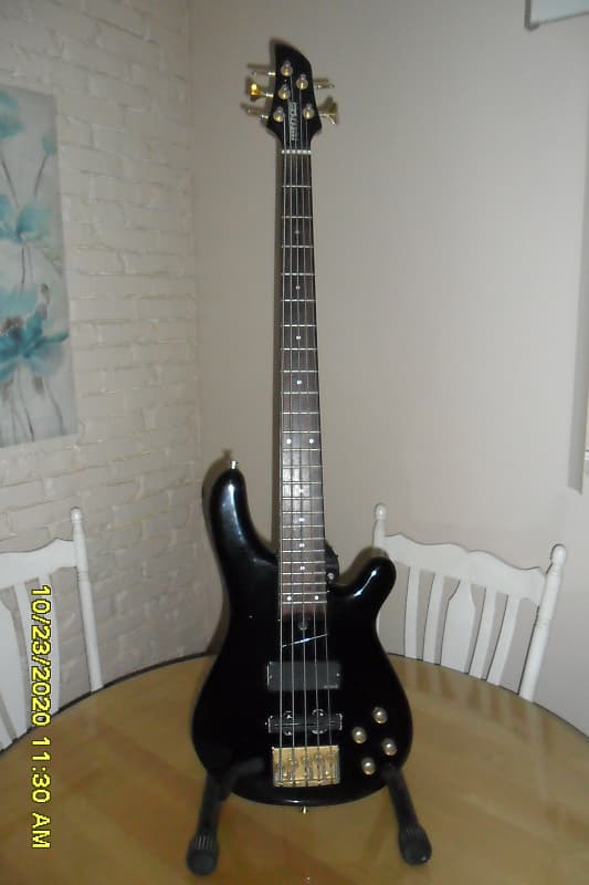 Fernandes FRB-100 Japanese light weight 5 string bass black