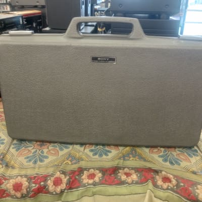 Sony TC-126 Stereo Cassette-Corder With Speakers and Case - Grey image 5