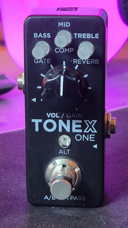 IK Multimedia ToneX One