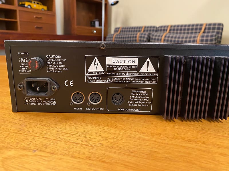 DigiTech 2112 Studio Guitar System Preamp/processor with dual