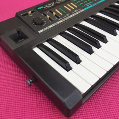 Korg Poly-800 Vintage Analog Synthesizer Keyboard + Accessories image 2