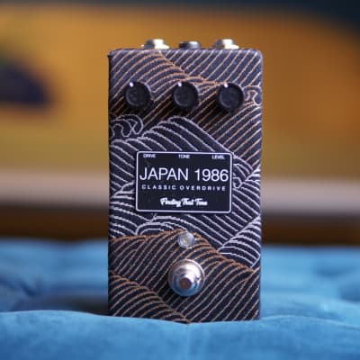 Finding That Tone Japan 1986 Classic Overdrive - Waves