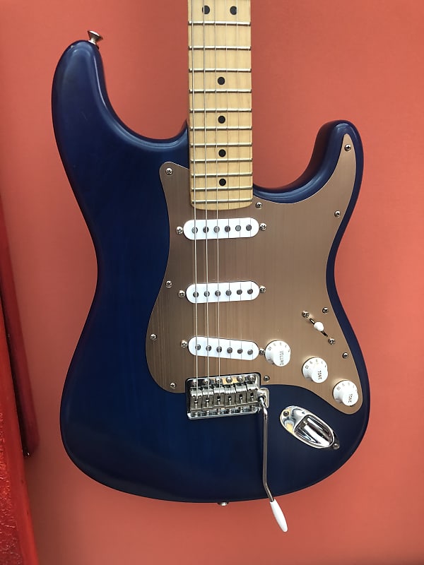 Fender Highway One Stratocaster Gen 1 2002 - 2005 - Sapphire Blue