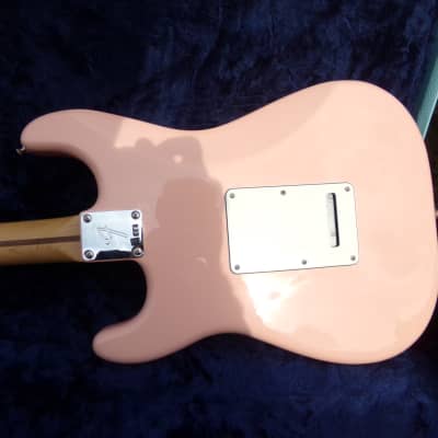 2021 Fender Stratocaster - Shell Pink, Made in Mexico, mint condition, blue Fender Case image 12