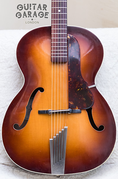 Congress Guitar Brand 3d mon