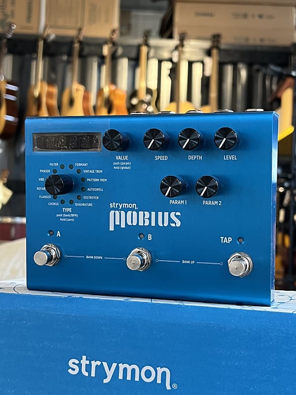 Strymon Mobius