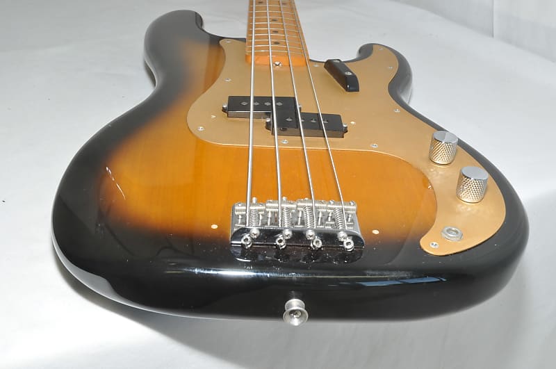 Fender Crafted in Japan PRECISION BASS 2004-2006 Guitar Ref. No.5858