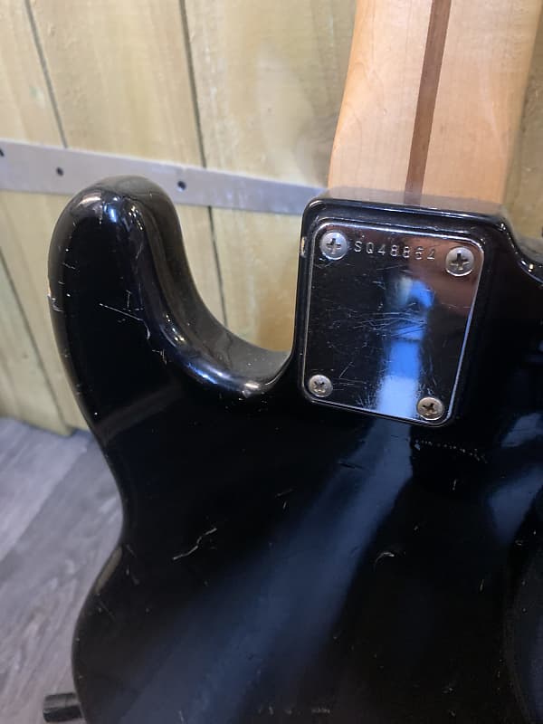Squier SQ Precision Bass Made in Japan 1982 in Black Finish