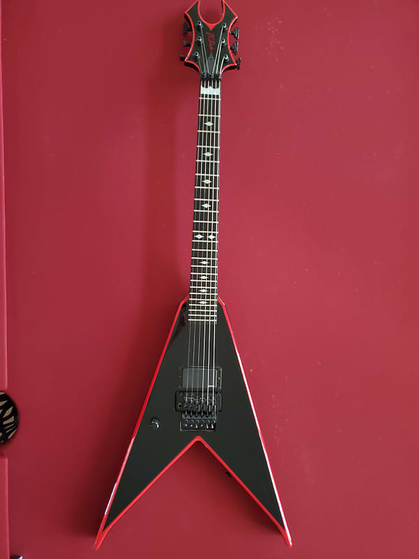 B.C. Rich Pat O'brien Jr V Icon Left Handed Onyx/ Red Bevels