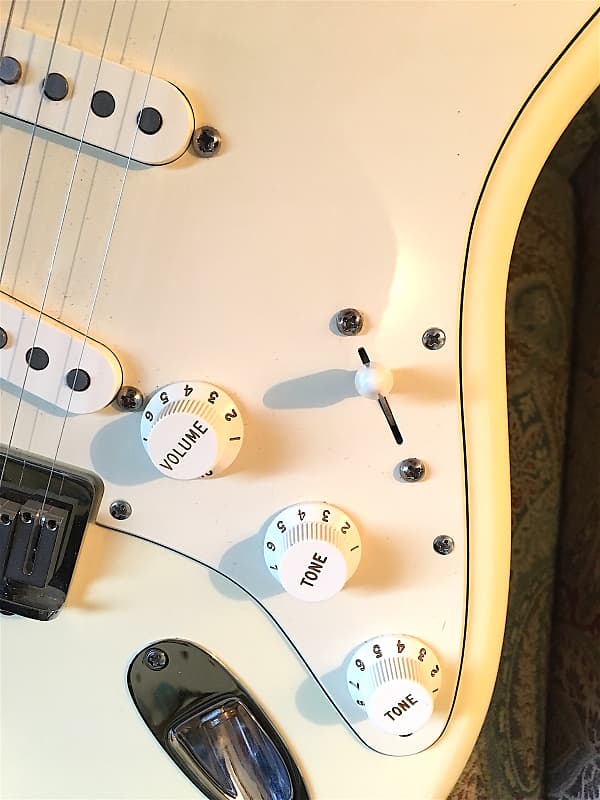 ギター Fender USA US Cyclone 2001 Olympic White Used Squier CYCLONE Olympic White Solid Body Electric Guitar