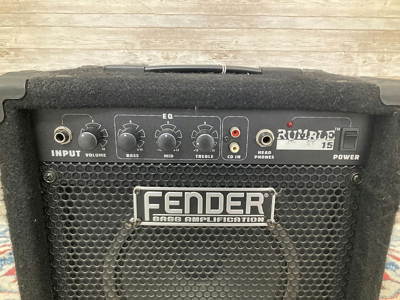 Fender Rumble 15 15-Watt 1x8