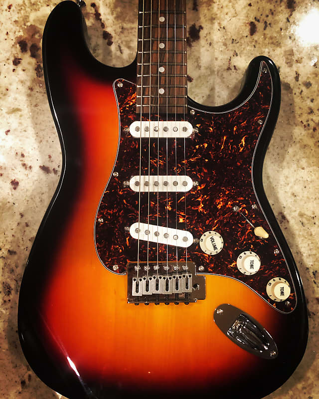 CustomBuild Longhorn - Vintage Sunburst SSS | Reverb