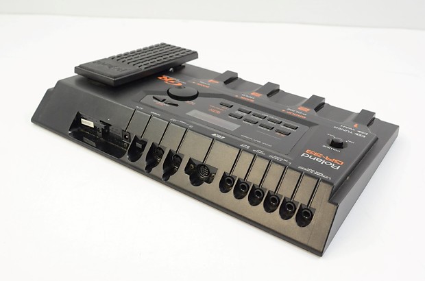 Roland GR 33 Guitar Synthesizer w Power Supply 13 Pin Cable
