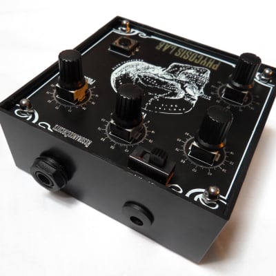 RC Circuit Bent 'Phycosis Lab' Dark Atmospheres Sound Generator Echo Synthesiser image 5
