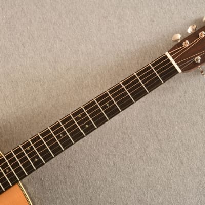 Martin 000-28 Standard Acoustic Guitar Floor Model #2829626 image 7