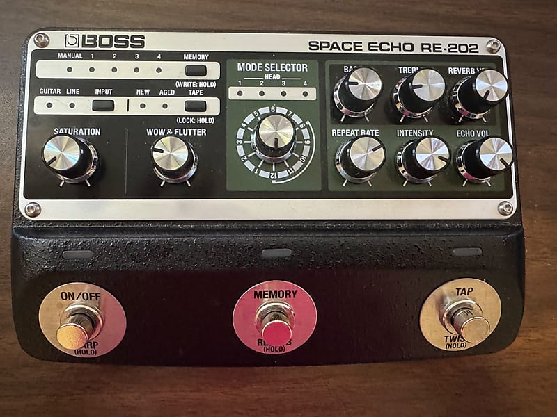Boss RE-202 Space Echo