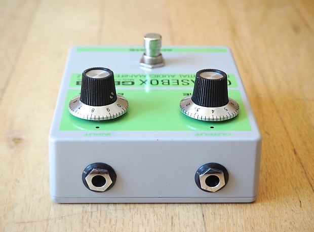 D*A*M Greasebox GB-83 Silicone Fuzz Boutique Guitar Effect Pedal
