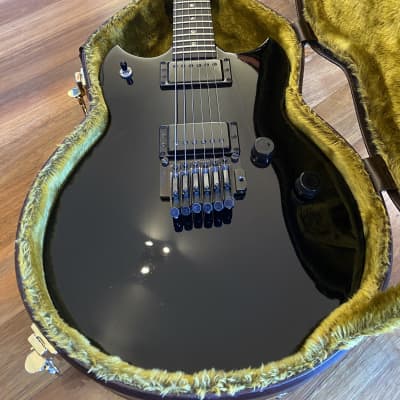 Yamaha SG 1300TS Black on Black | Reverb