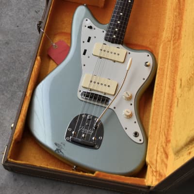 2000 Fender Yamano American Vintage ’62 Jazzmaster Reissue Ice Blue Metallic 1 of 50 w/HSC & Paperwork, AVRI image 3