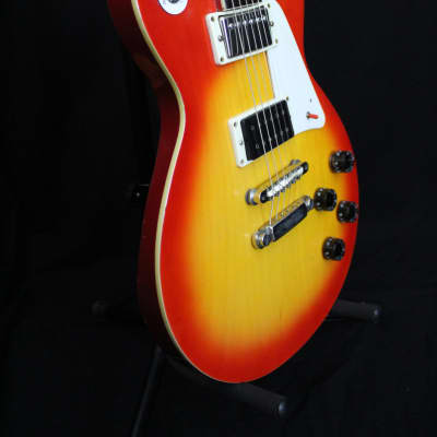 Conqueror Single Cut Cherry Burst Electric Guitar with Case image 5