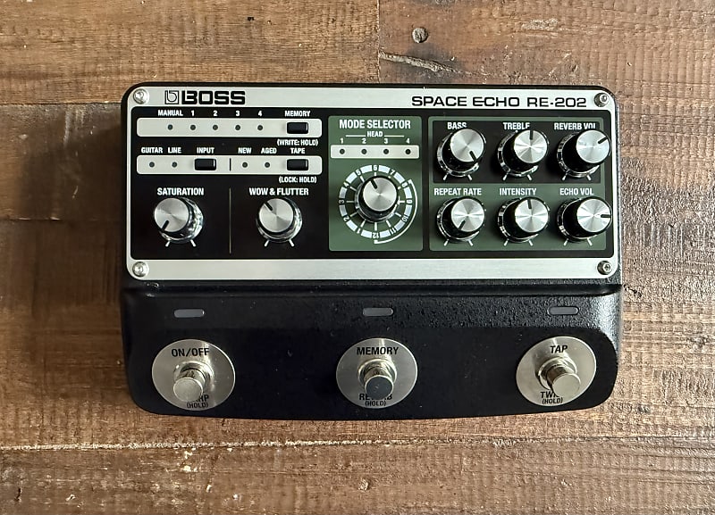 Boss RE-202 Space Echo
