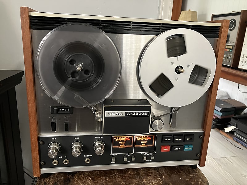 PLEASE READ!!! TEAC A-2300S 1/4 4-Track Reel to Reel Tape Deck Recorder  1970s - Silver