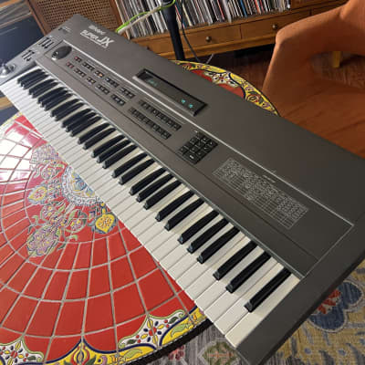 Roland Super JX-10 76-Key Polyphonic Synthesizer 1986 - 1990 - Black