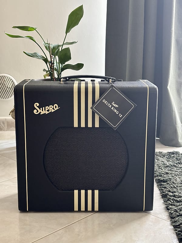 Supro 1822R Delta King 12 15-Watt 1x12" Guitar Combo 2021 - Present - Black / Cream Stripes image 1