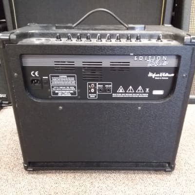 Hughes & Kettner Edition Blue 60 DFX 2-Channel 60-Watt 1x12