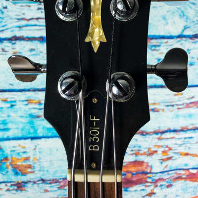 Guild B-301-F Fretless Bass 1979 Black image 6