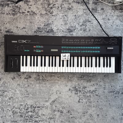 Yamaha DX7 Programmable Algorithm Synthesizer 1983 - 1987 - Black