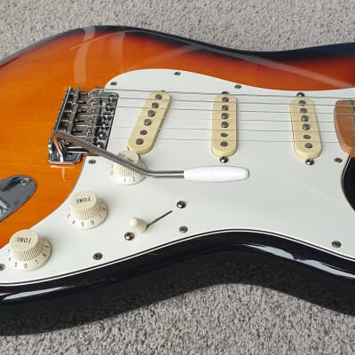 Vintage California Strat Style Sunburst Electric Guitar