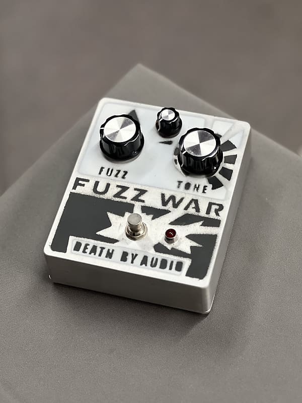 Death By Audio Fuzz War