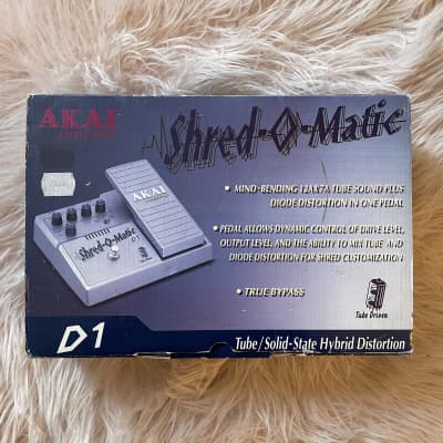 Akai Shred-O-Matic D1 Tube-Driven Overdrive / Distortion