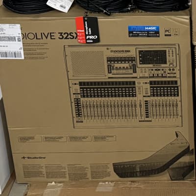 PreSonus StudioLive 32SX Compact 32-Channel Digital Mixer and USB Audio Interface 2019 - Present - Black / Silver image 1