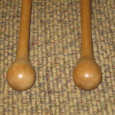 ONE pair new old stock Adams CD9 Cloyd Duff # 9 Hickory Flip Stick (Timpani Flip Stick) CORE: Both cores on one piece turned hickory with bulb shaped wood on one end and small felt ball opposite / TONE COLOR: Extremely bright to general, similar to # 3 image 7