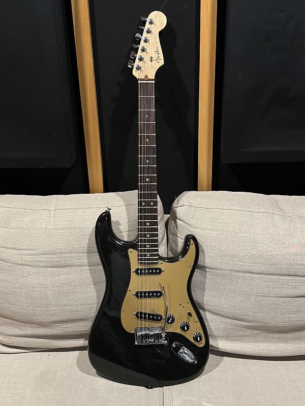 Fender American Deluxe Stratocaster 2004 - 2010