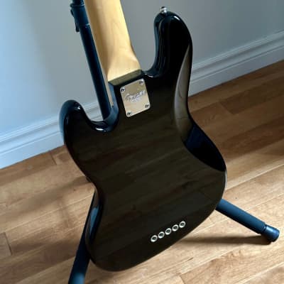 Fender American Standard Jazz Bass V Maple Fingerboard, Black image 14