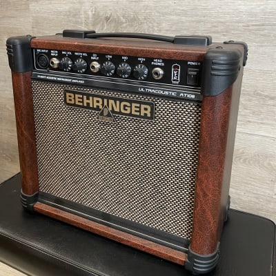 Behringer Ultracoustic AT108 15-Watt Acoustic Guitar Combo
