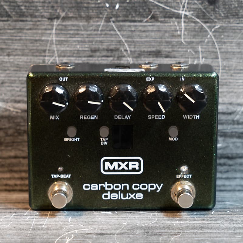 MXR Carbon Copy Deluxe