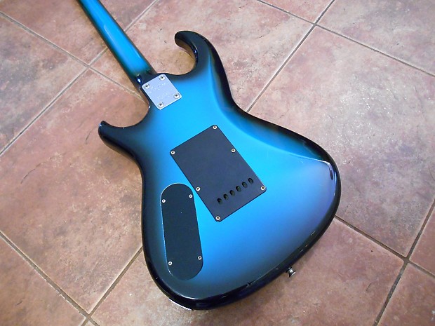 Vintage 1983 Aria Pro II RS INA ZUMA-V Guitar. Japan. Black Vintage 1983 Aria Pro II RS INA ZUMA-V Guitar. Japan. Black