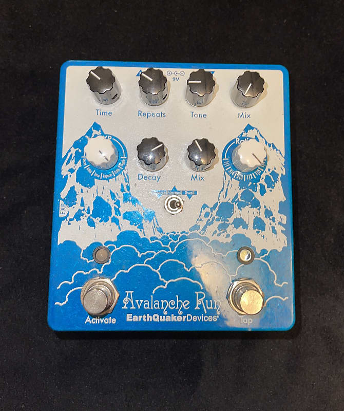 EarthQuaker Devices Avalanche Run Stereo Reverb & Delay with Tap Tempo V2