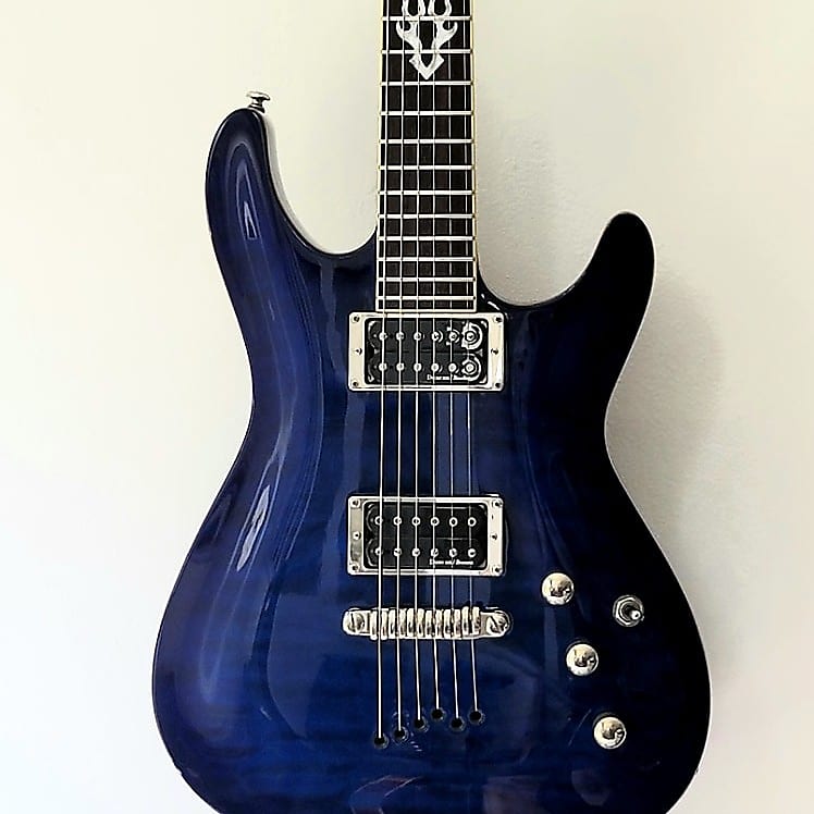 Ibanez sz520QM 良キルト！ Ibanez sz520QM 良キルト！ An Ibanez SZ520QM SZ520 Electric Guitar