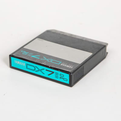 Yamaha DX7 II-D / II-FD Data ROM Cartridge image 2