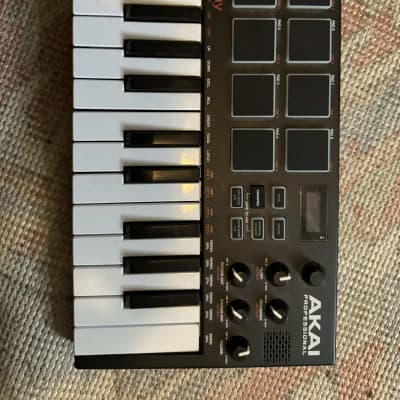 Akai MPK Mini Play Portable 25-Key MIDI Controller